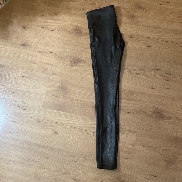 Spanx Faux Leather Leggings - Picture 2 of 3